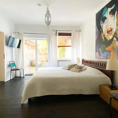 Schuhmacherei アパートホテル